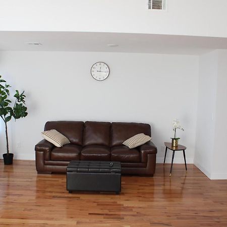 Cozy & Deluxe Apartment - Ez Access To Nyc Ньюарк Екстер'єр фото