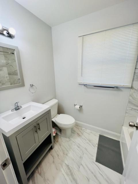 Cozy & Deluxe Apartment - Ez Access To Nyc Ньюарк Екстер'єр фото
